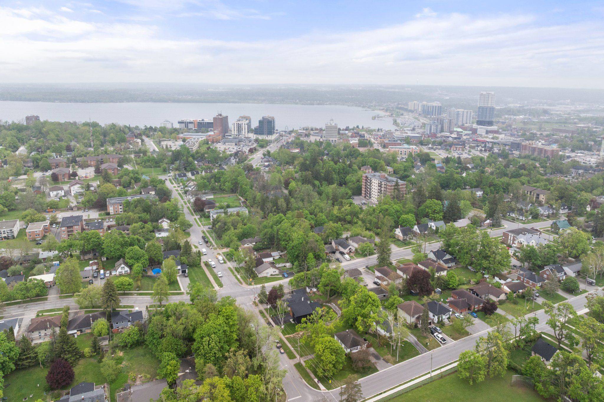Barrie, ON L4M 3R6,168 Berczy ST