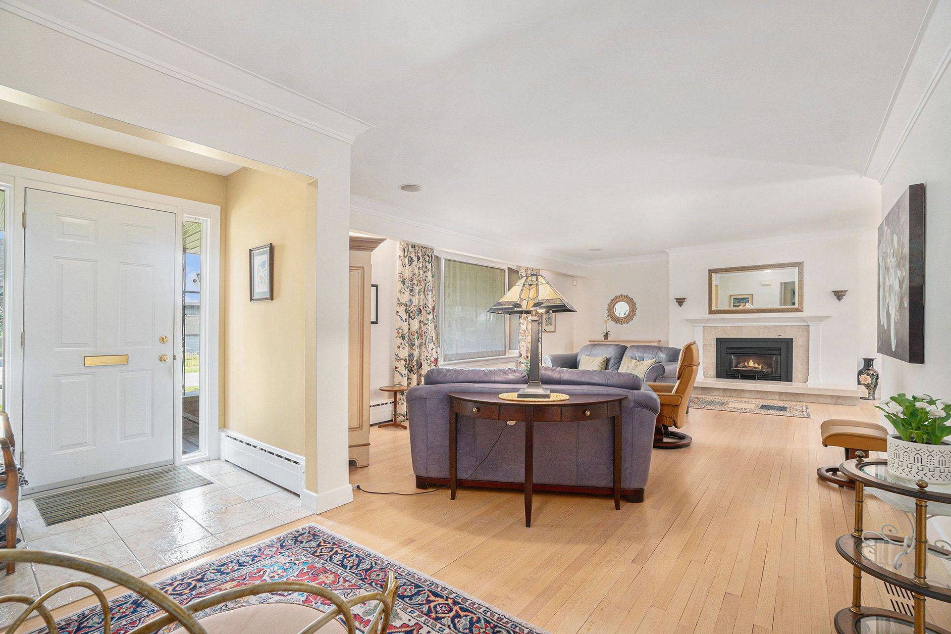 Mckellar Heights - Glabar Park And Area, ON K2A 1P9,2009 Killarney DR