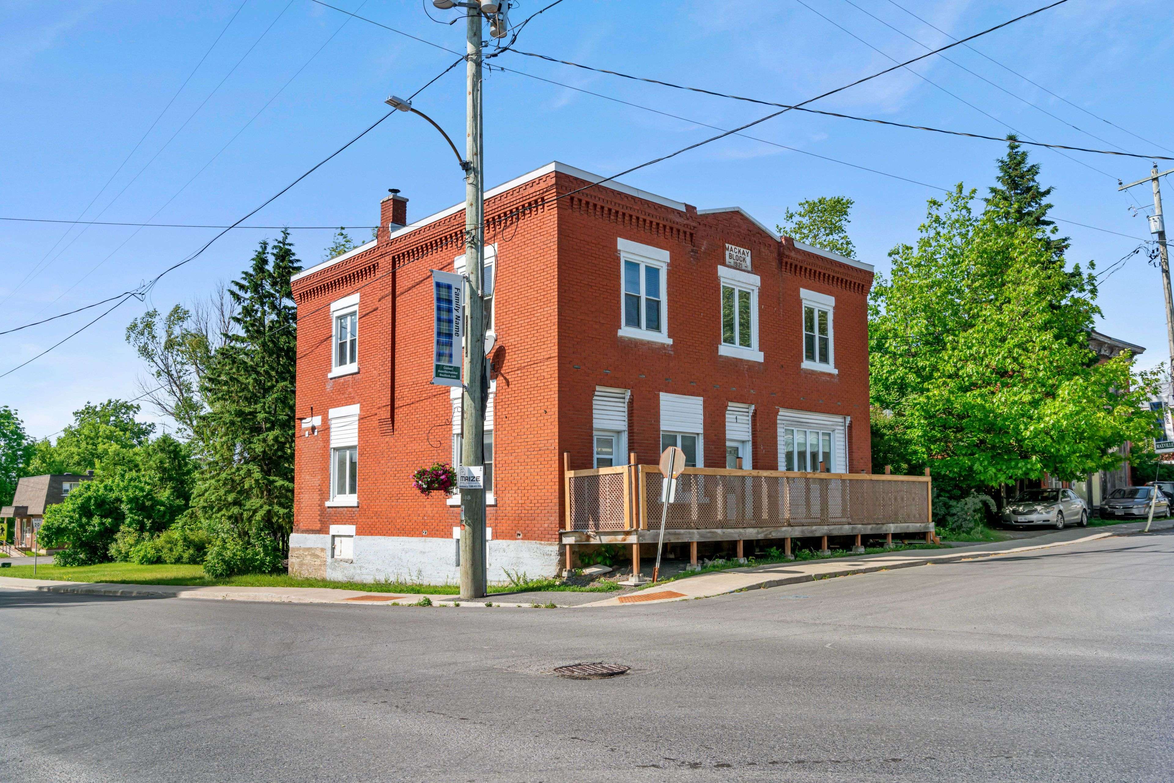 North Glengarry, ON K0C 1T0,1 Mechanic ST E