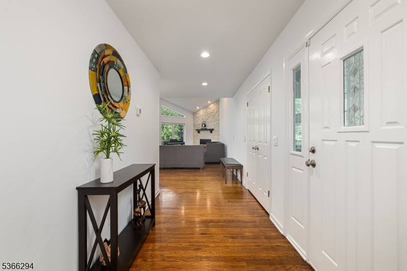 Watchung Boro, NJ 07069,29 Stonegate Dr