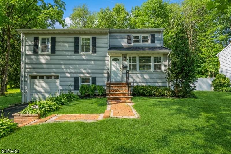 Morristown Town, NJ 07960,76 W Valley View Dr