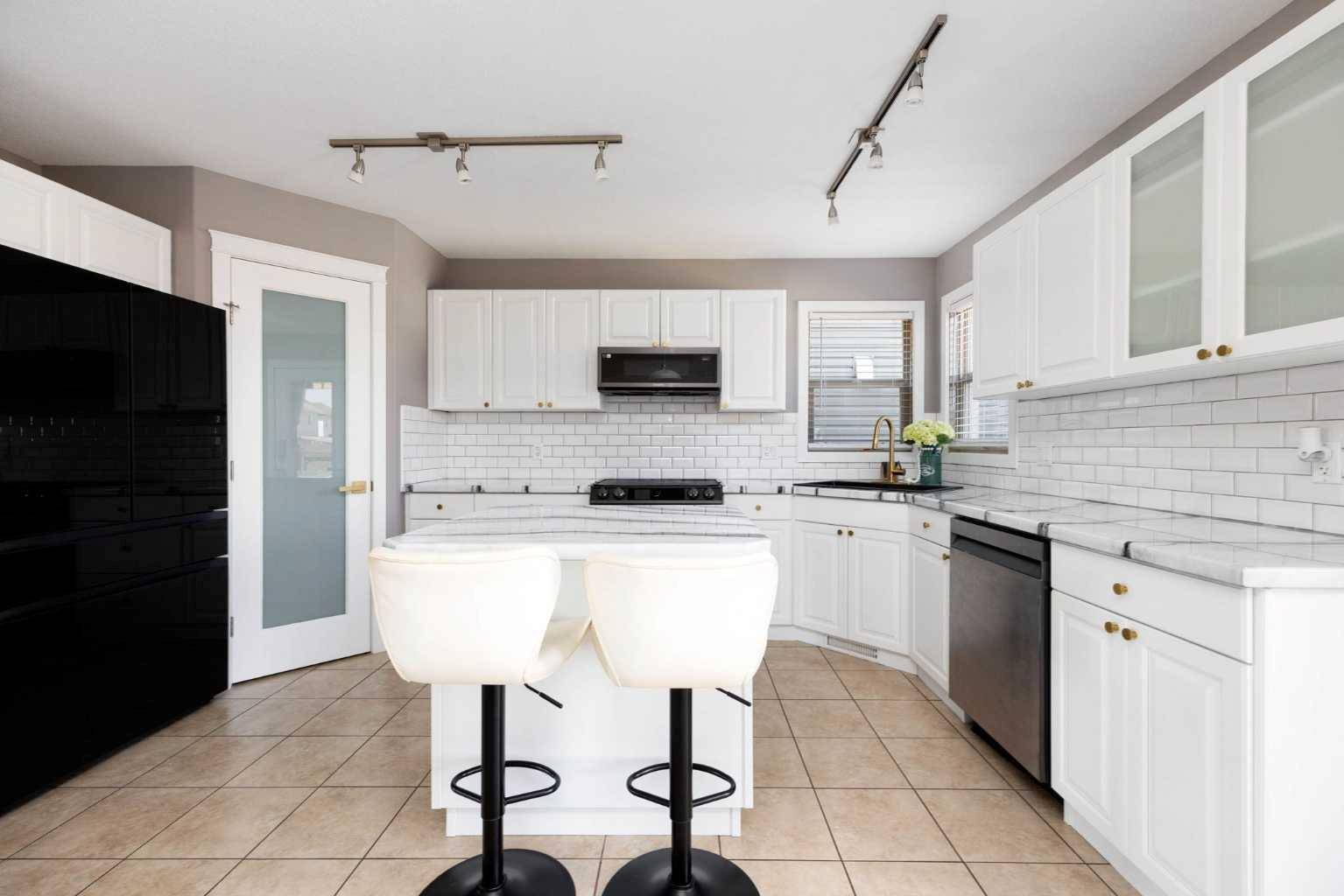 Fort Mcmurray, AB T9K 0M7,116 Honeysuckle WAY