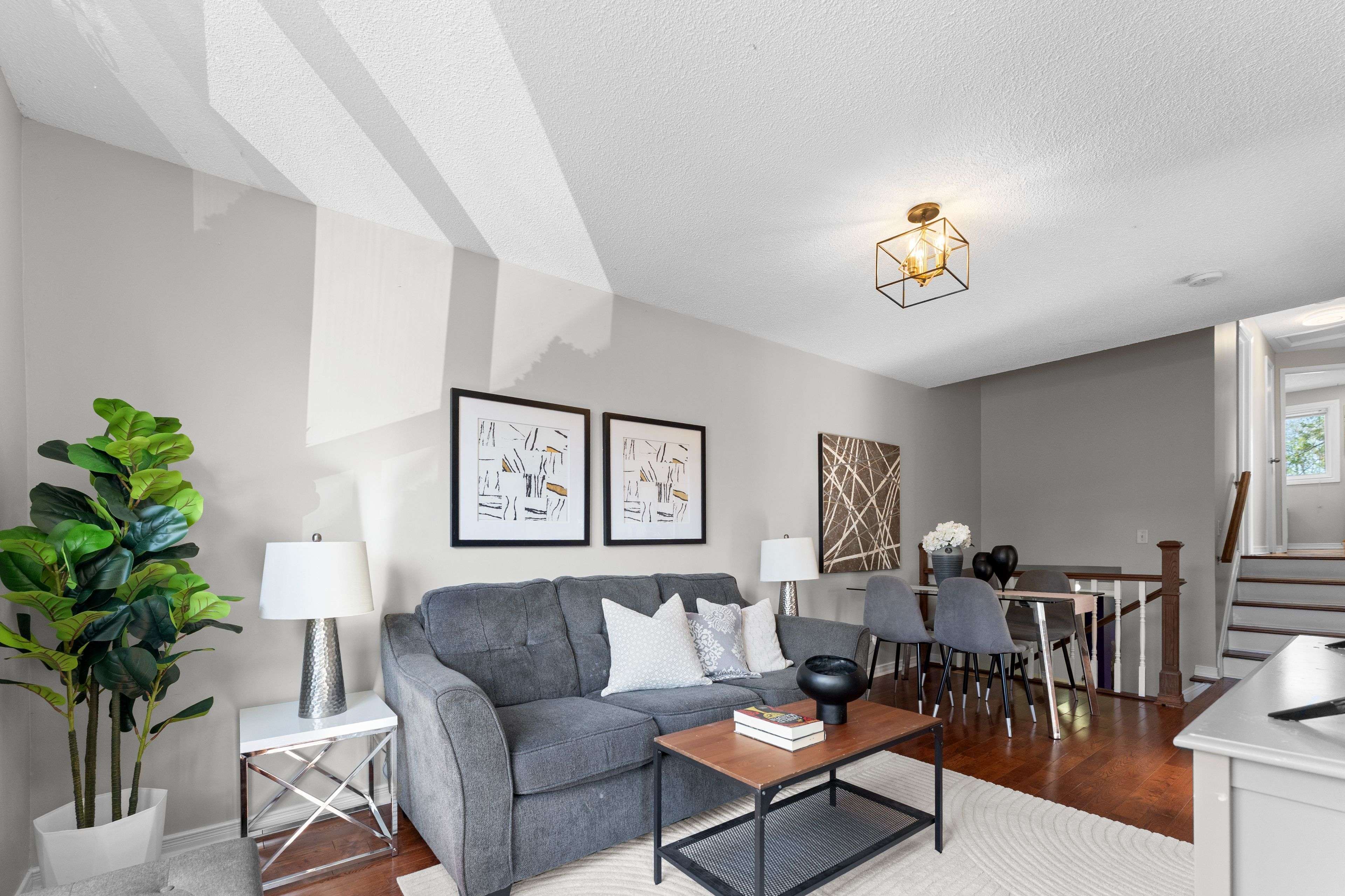 Oshawa, ON L1K 1M9,421 Pompano CT