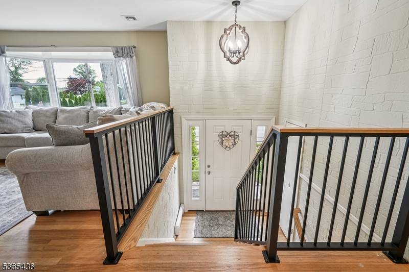 Berkeley Heights Twp., NJ 07922,275 Hamilton Ave