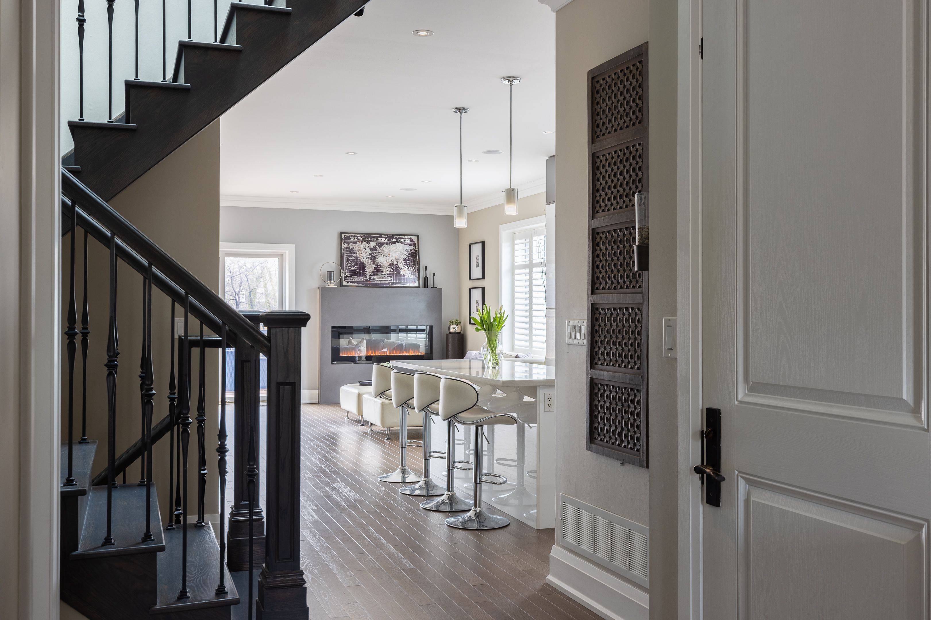 Oakville, ON L6K 2Z6,82 Brant ST