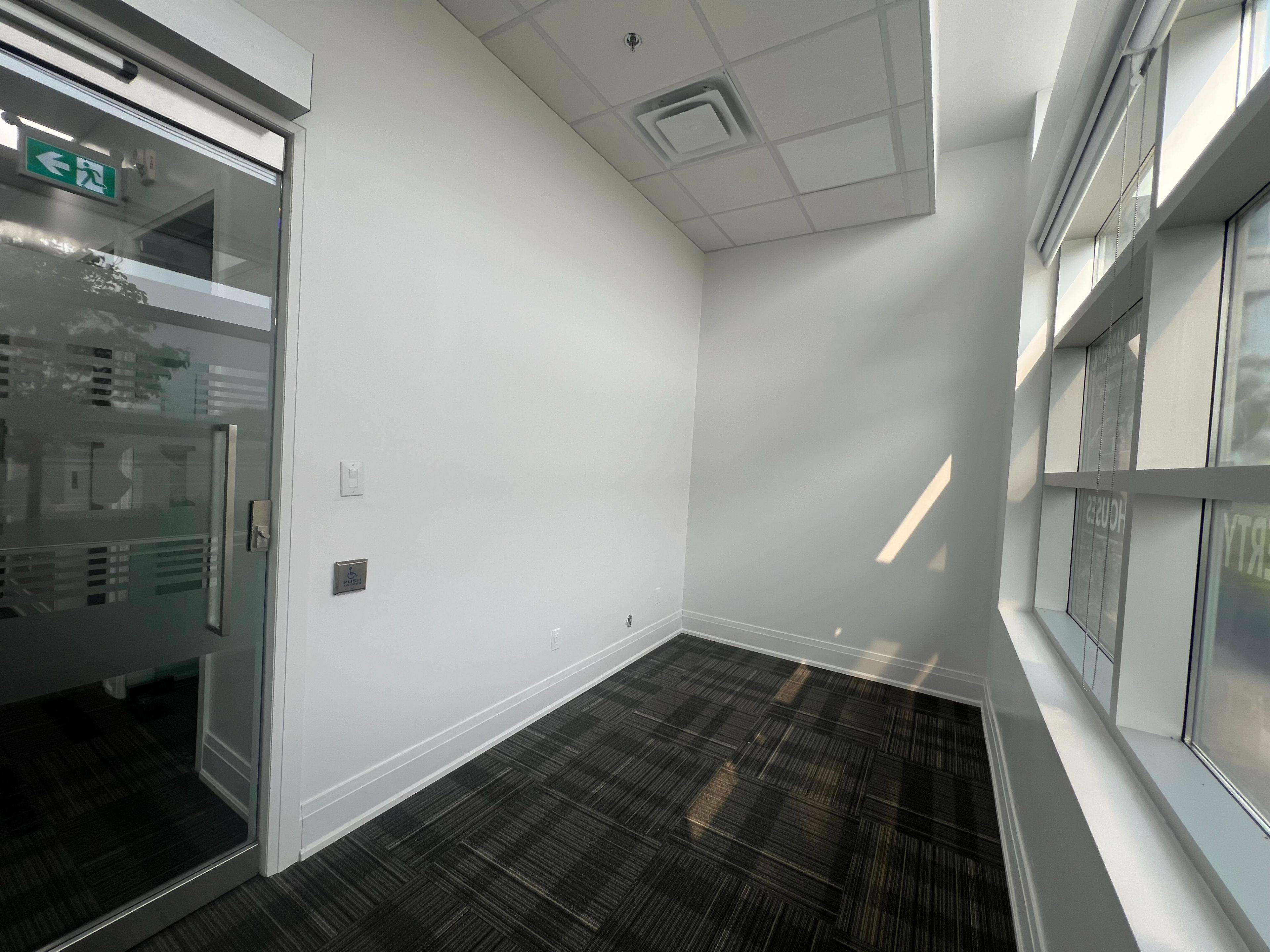 Burlington, ON L7M 0W8,4903 Thomas Alton BLVD #106