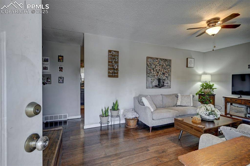 Colorado Springs, CO 80906,1222 Hartford ST