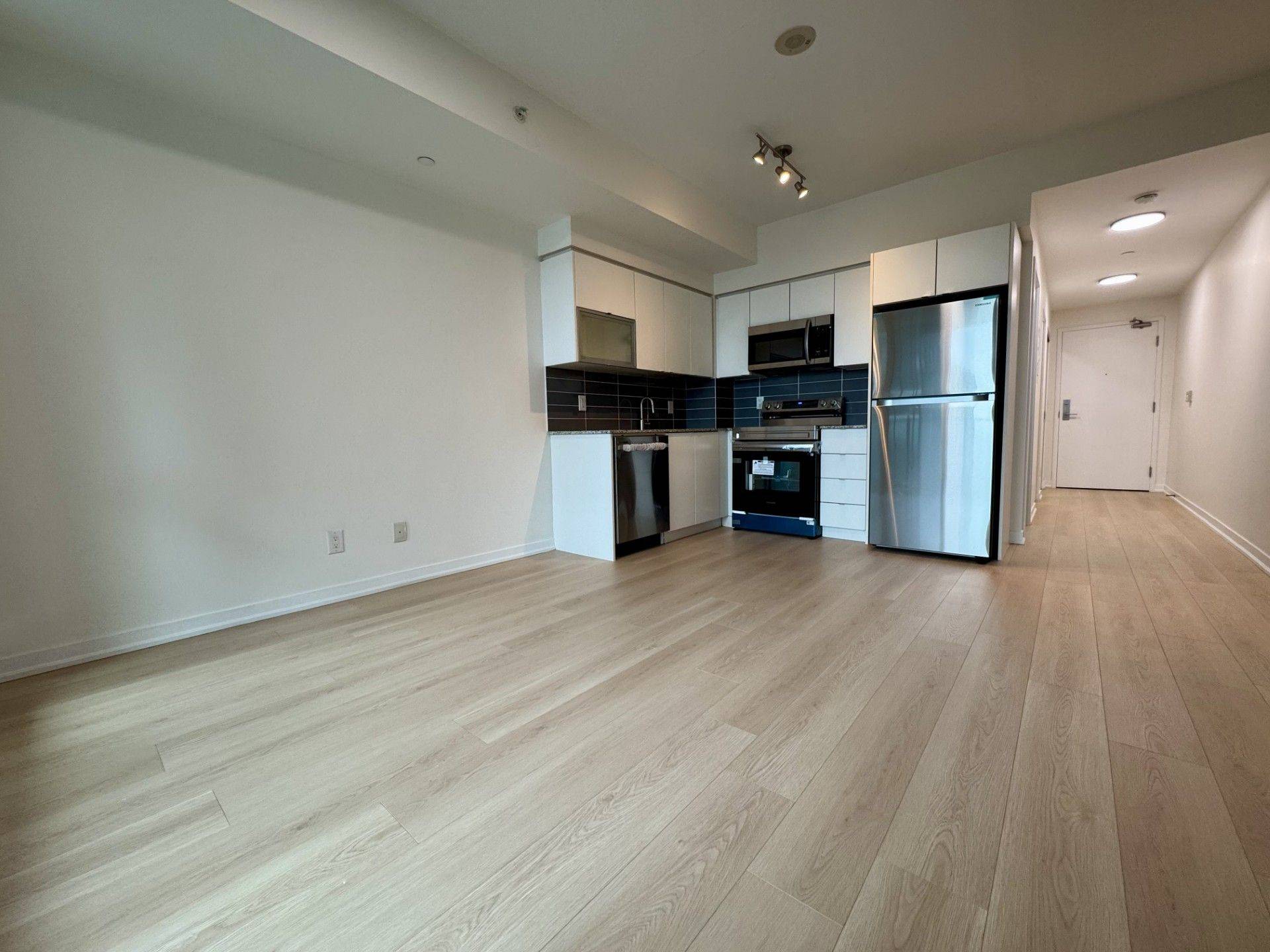 Toronto C01, ON M6K 3R5,150 East Liberty ST #708