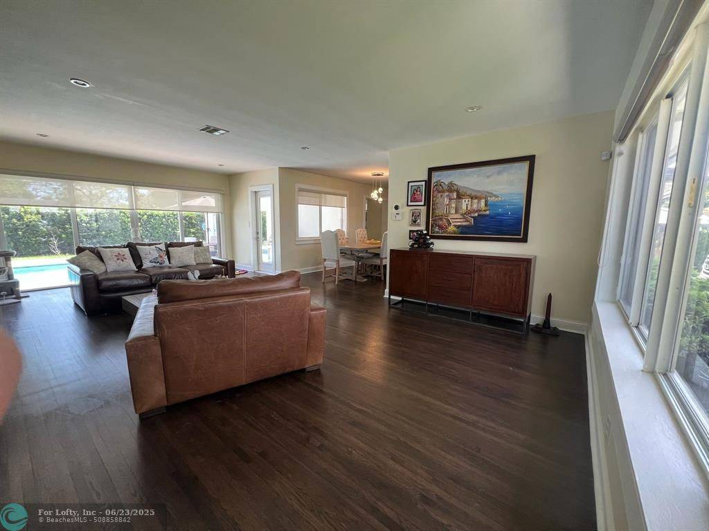 Hollywood, FL 33021,3460 Buchanan St