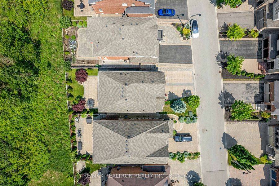 Vaughan, ON L6A 4S7,52 Lady Angela LN