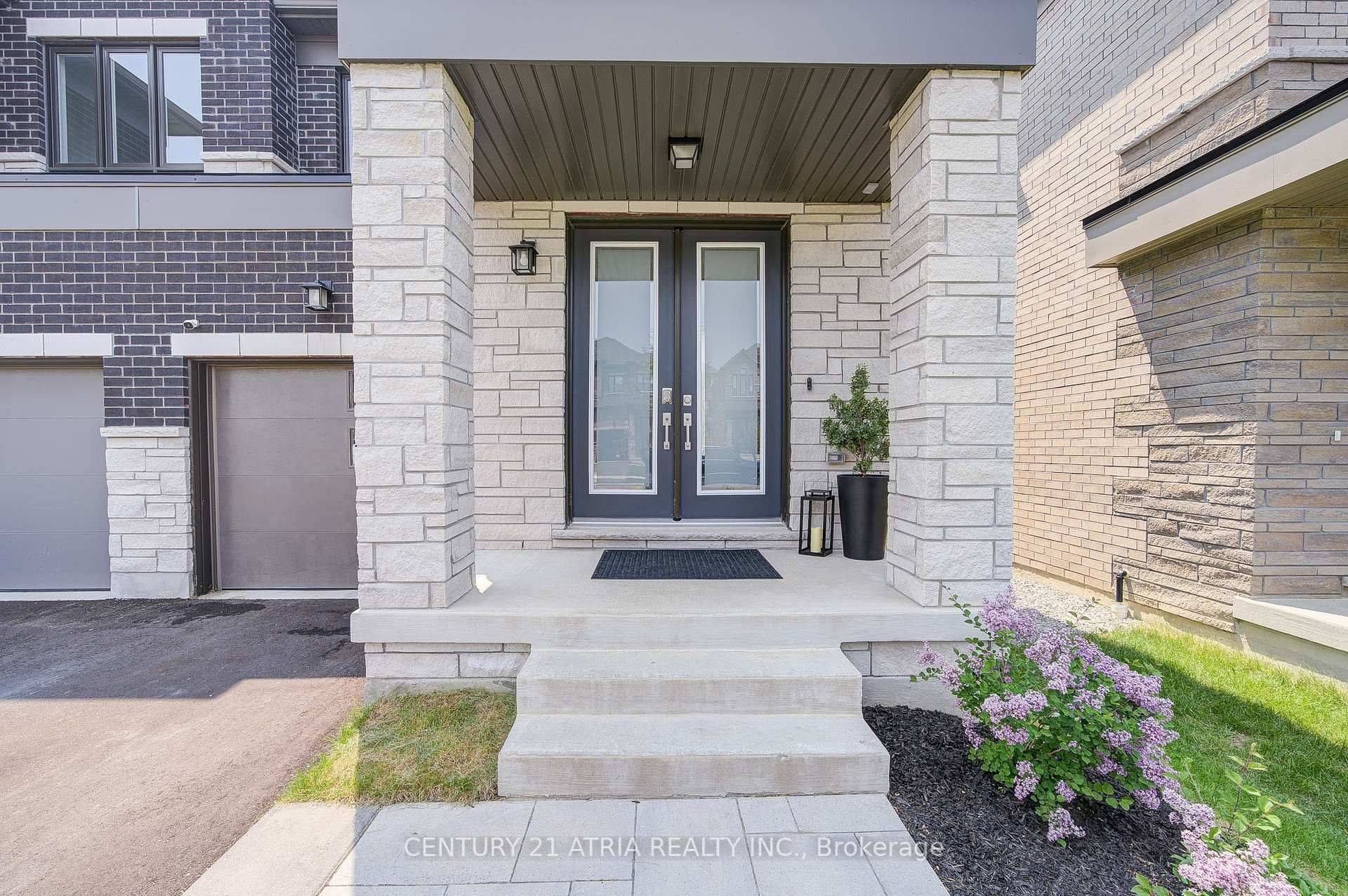 Springwater, ON L9X 2C7,18 Sweet Cicely ST