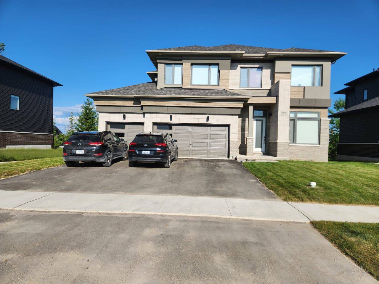 Severn, ON L3V 6H3,3705 Lakepoint DR