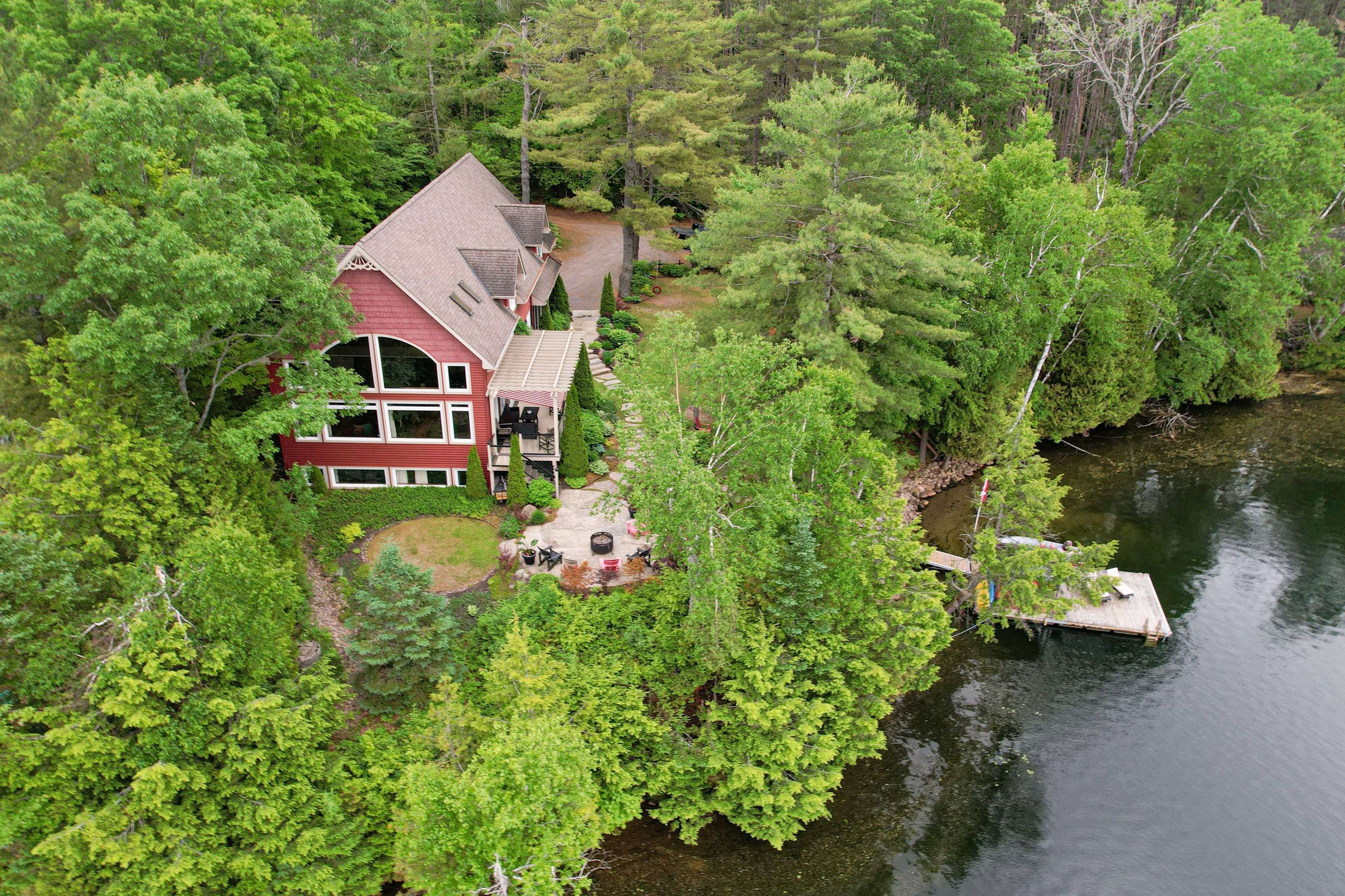 North Kawartha, ON K0L 1A0,32 Shadowood LN