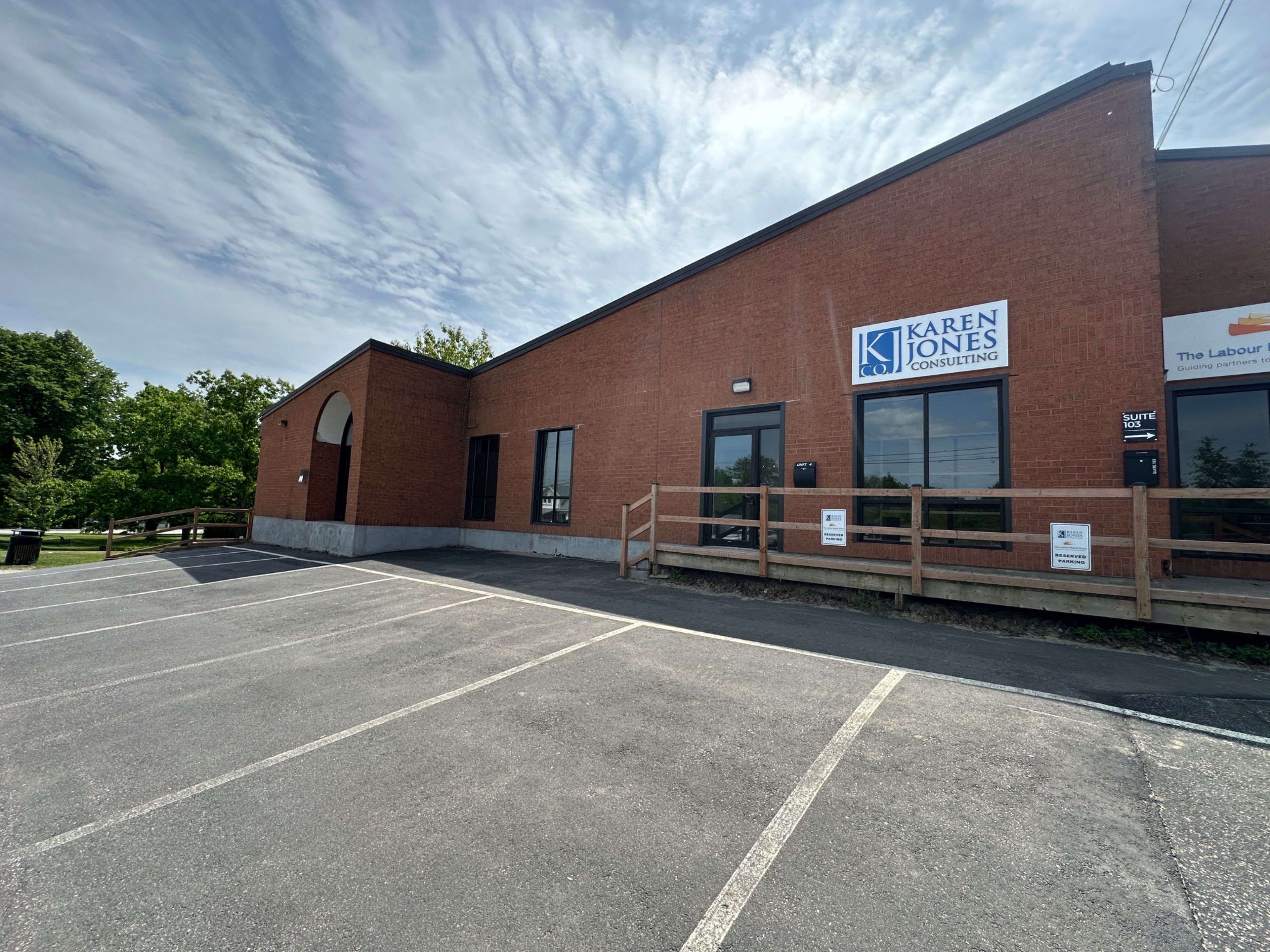 North Bay, ON P1B 3B9,150 First AVE W #4