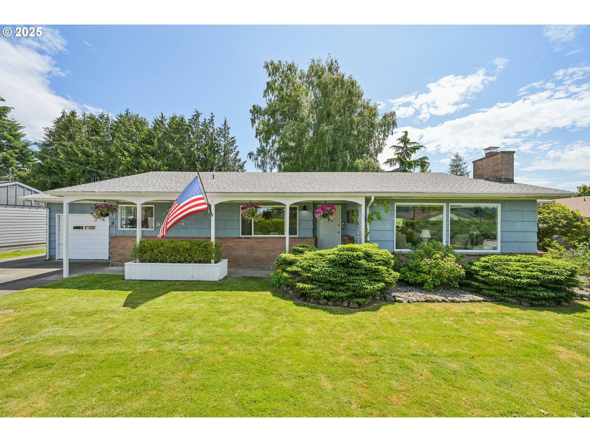 Longview, WA 98632,910 CRESTLINE DR