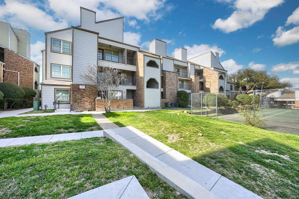 Dallas, TX 75231,6108 Abrams #208