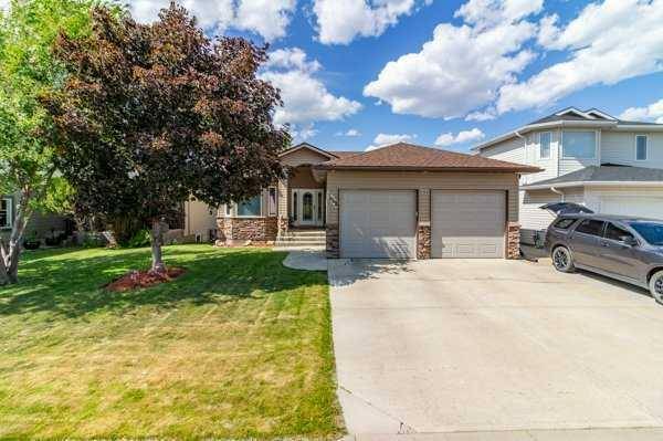 Lethbridge, AB T1K7V8,122 RIVERBROOK Close West