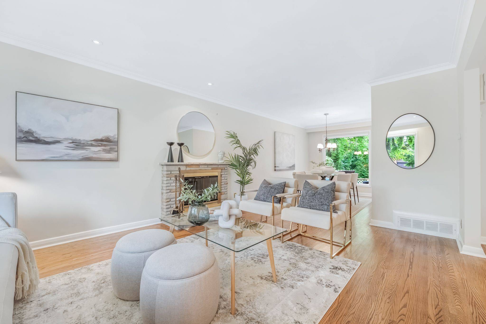 Toronto C14, ON M2M 2B8,16 Revcoe DR