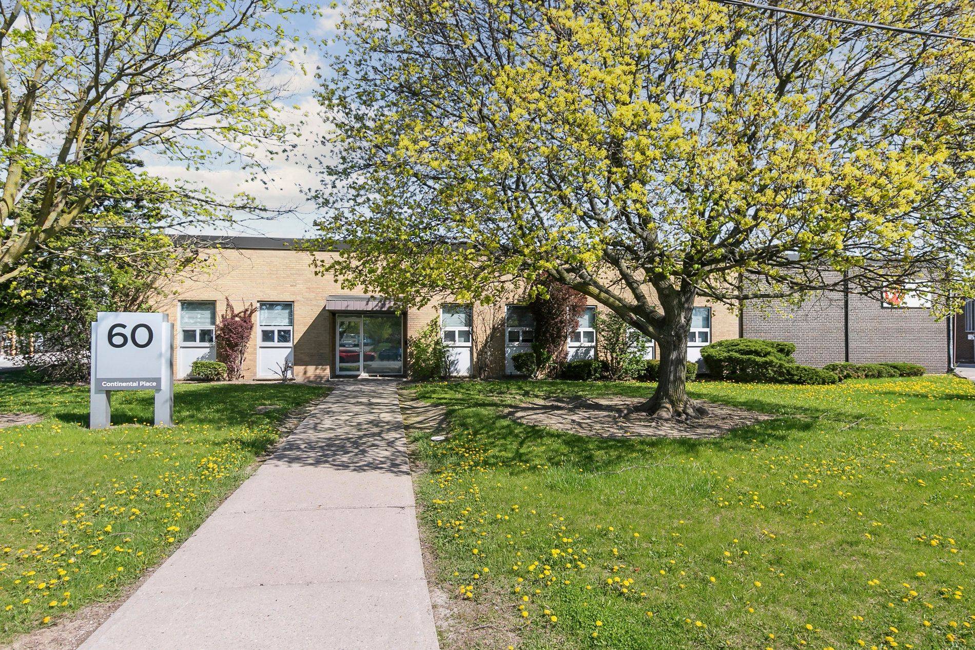 60 Continental PL, Toronto E04, ON M1R 2T4