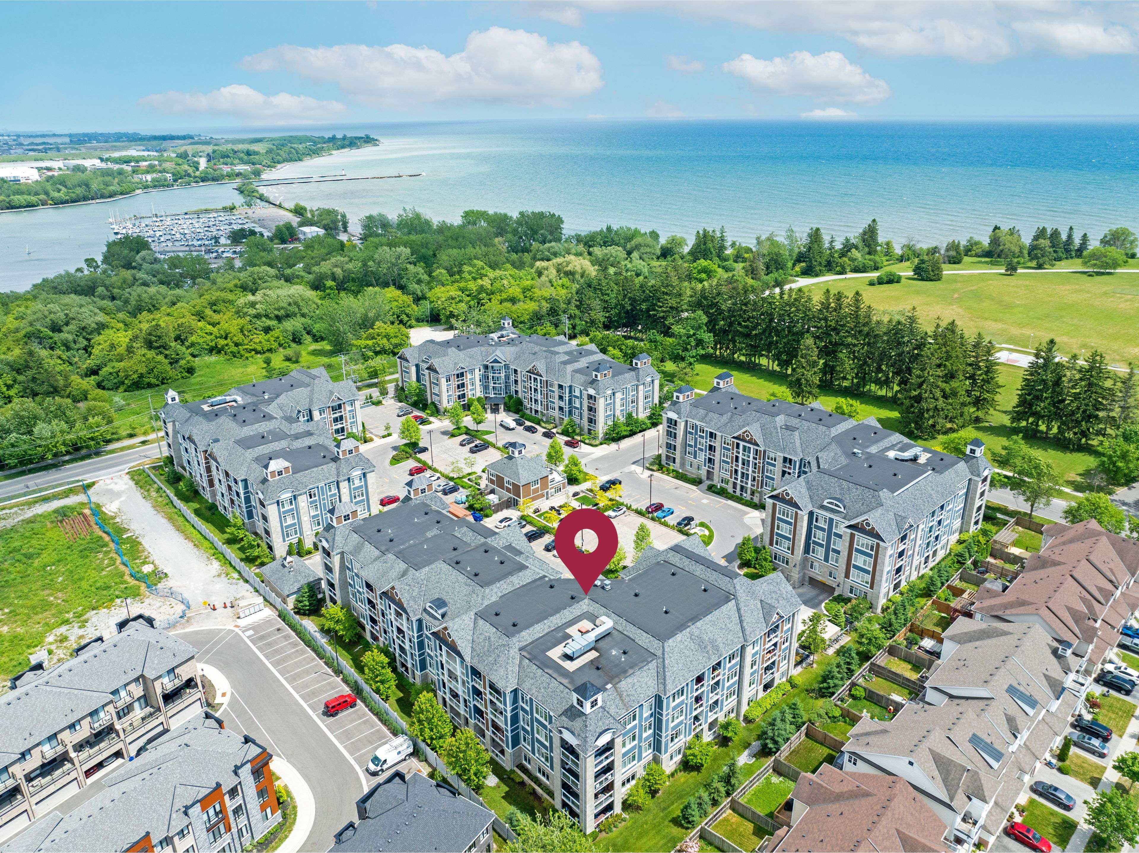 Whitby, ON L1N 0L1,660 Gordon ST #113