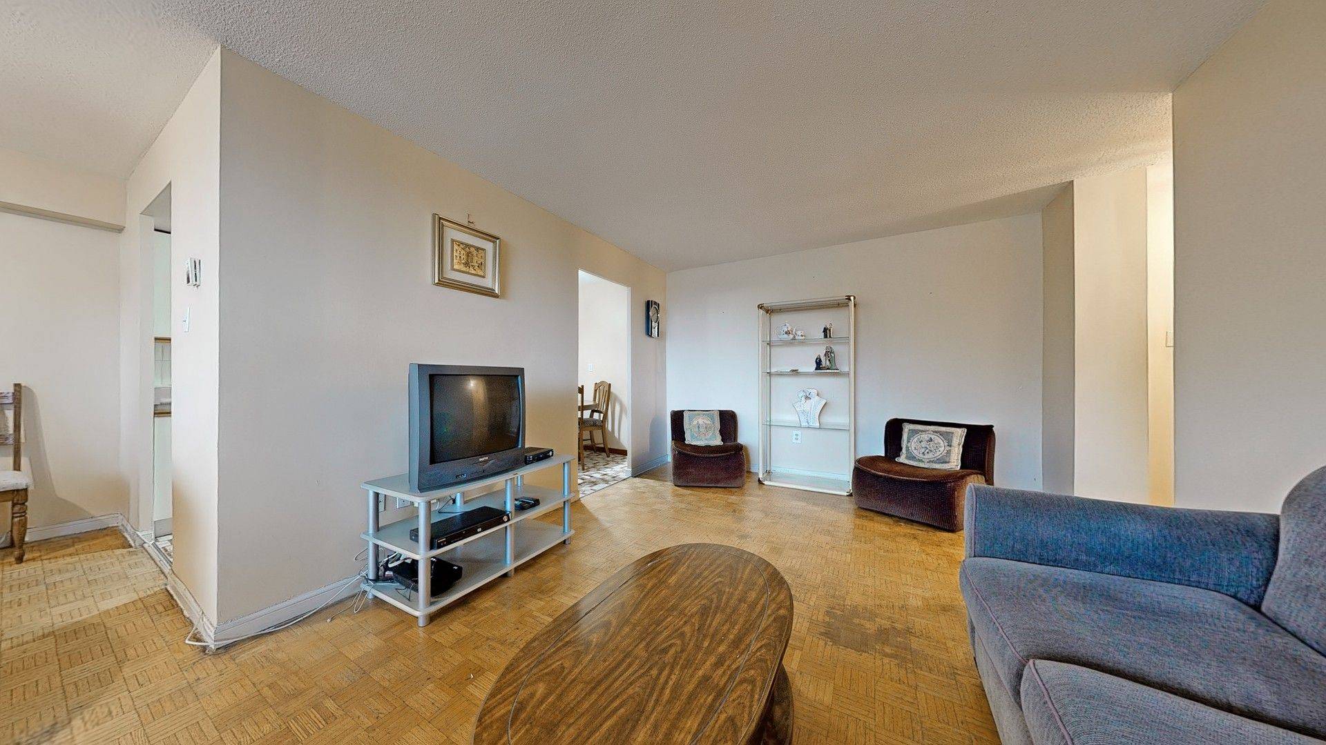 Toronto W05, ON M3N 2L5,5 Frith RD #206