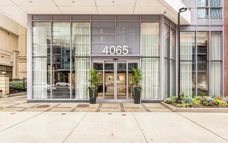 Mississauga, ON L3B 0L4,4065 Confederation Pkwy #703