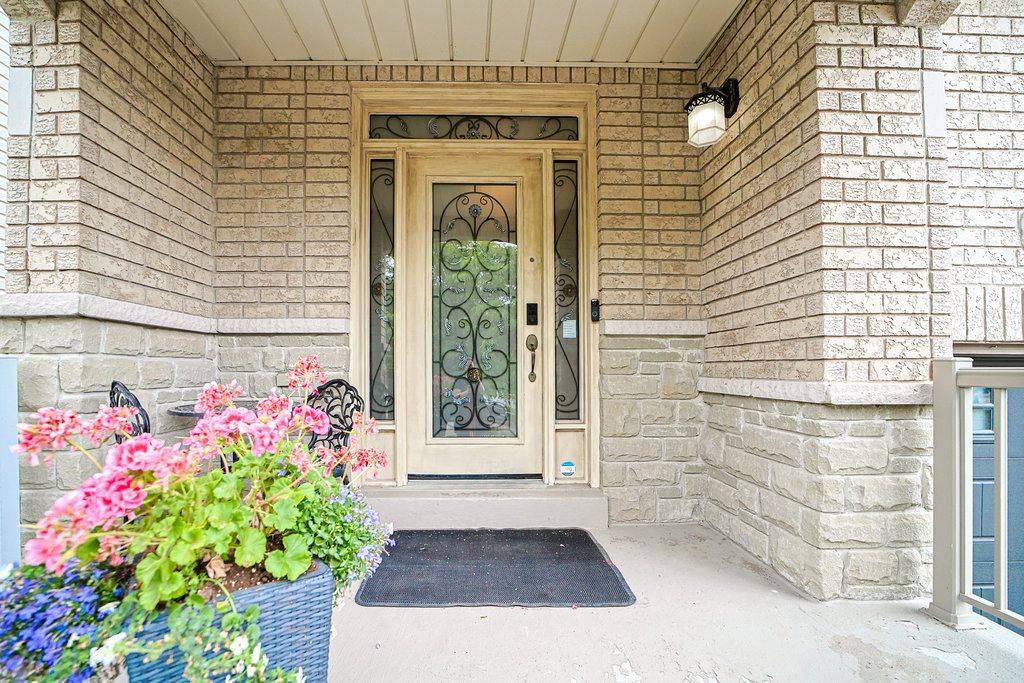 Milton, ON L9T 6E5,176 Cooke CRES