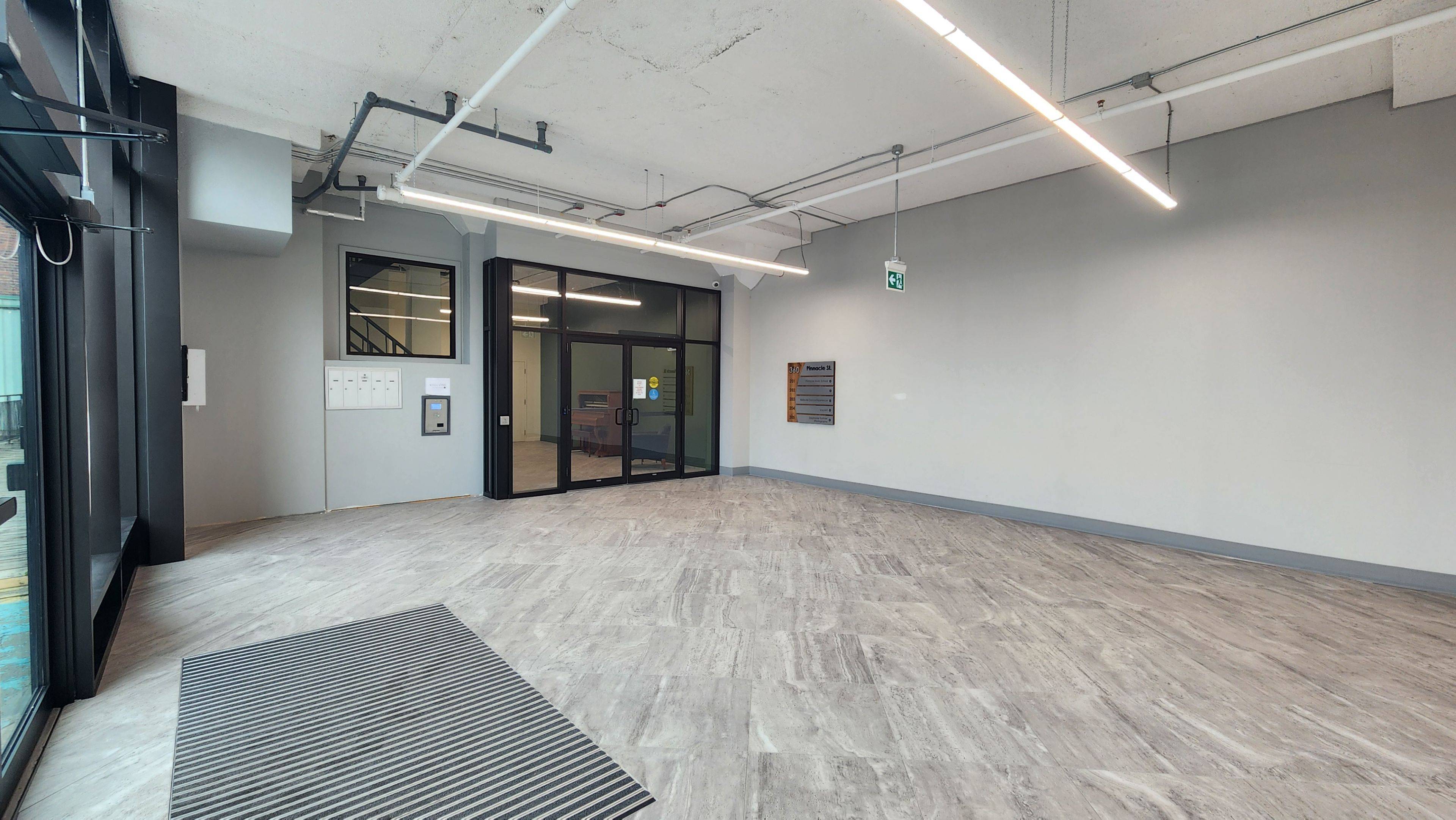 360 Pinnacle ST, Belleville, ON K8N 3B4