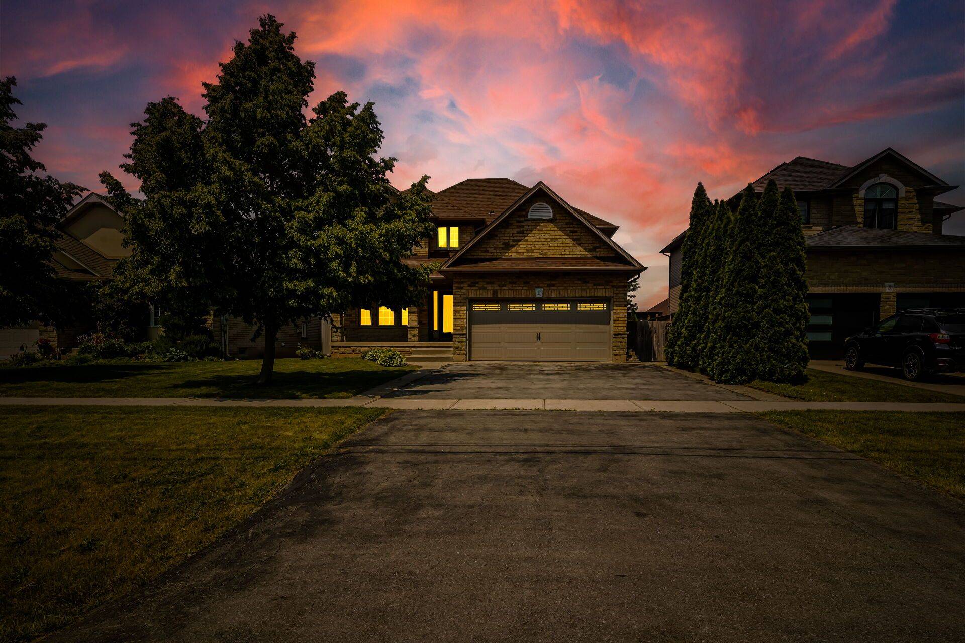 Hamilton, ON L8E 5L4,1297 Barton ST