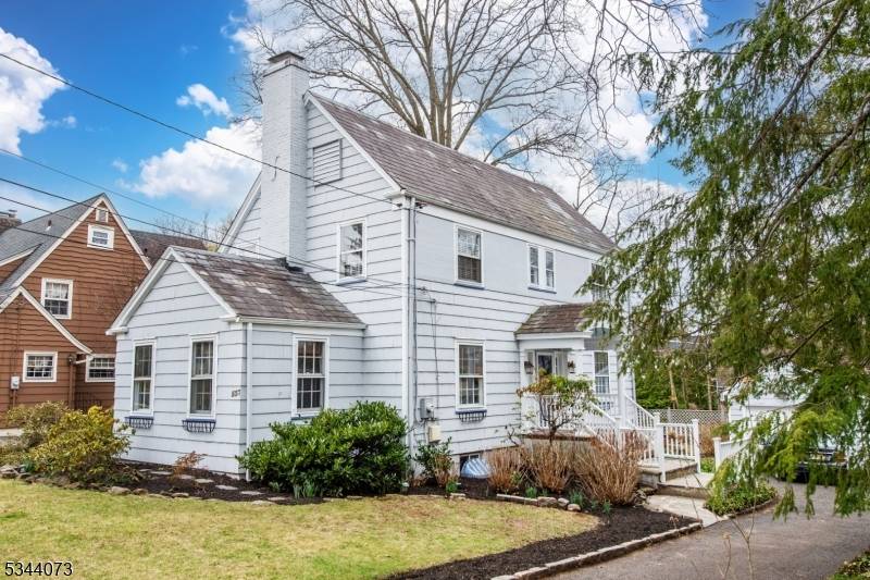 Maplewood Twp., NJ 07040,537 Summit Ave