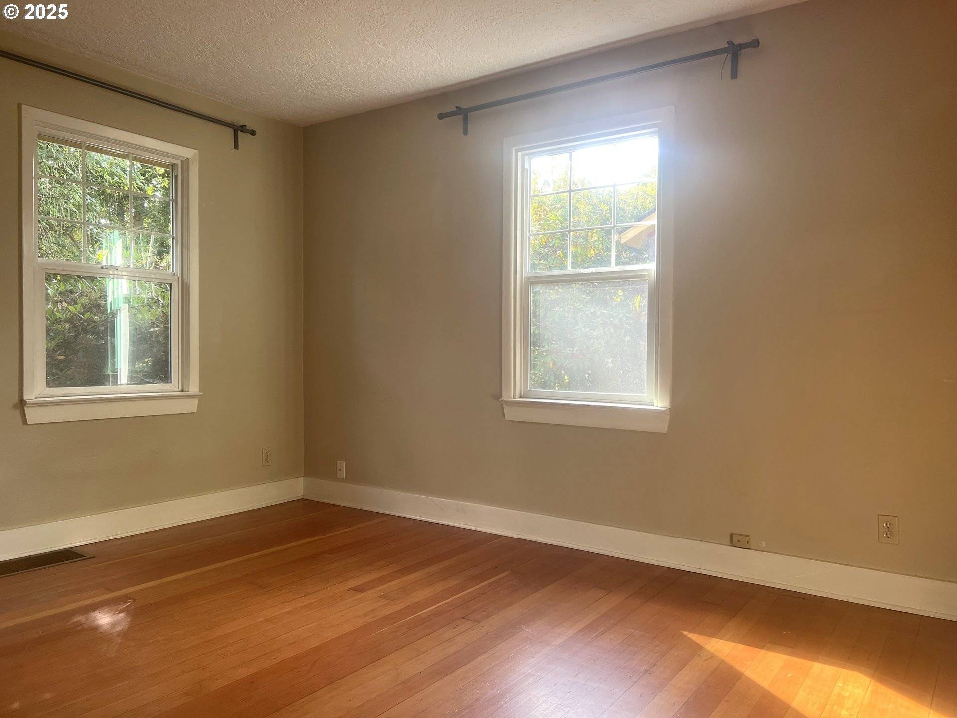 Portland, OR 97211,6433 NE 35TH AVE