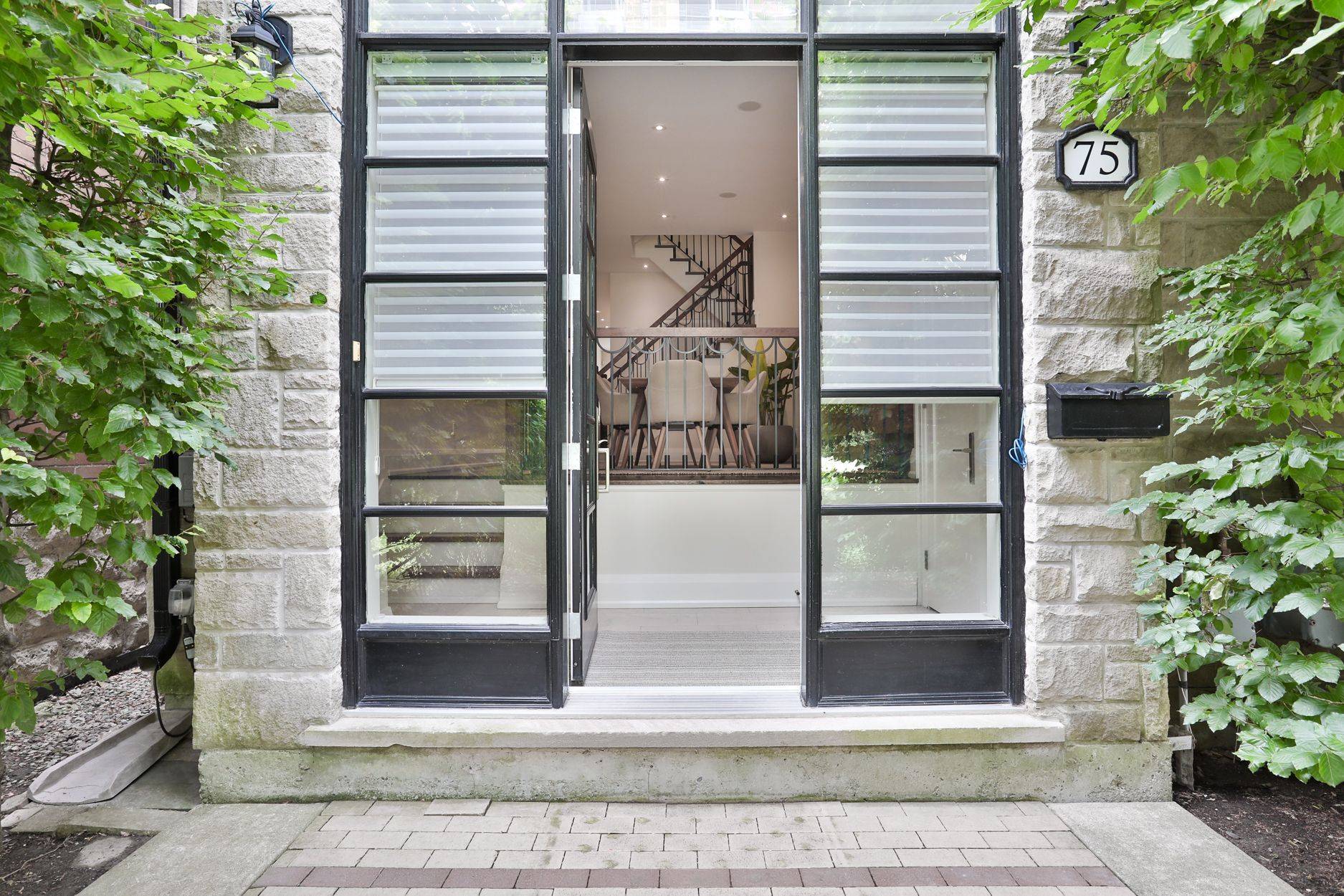 Toronto C03, ON M4S 1V5,75 Soudan AVE