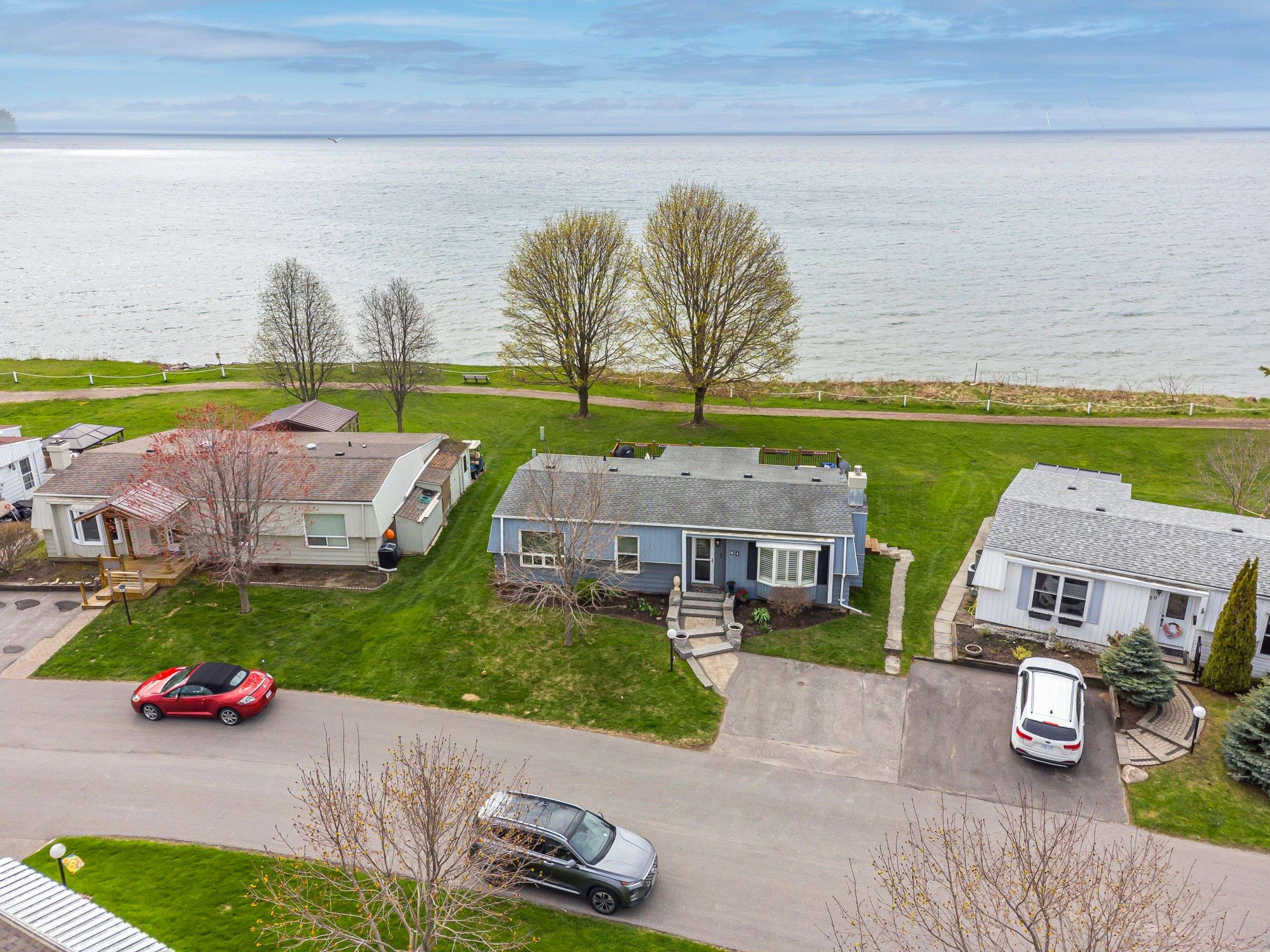 Clarington, ON L1B 1A6,61 Bluffs RD