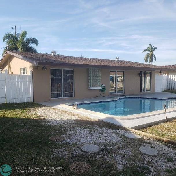 Oakland Park, FL 33309,1820 NW 33rd St