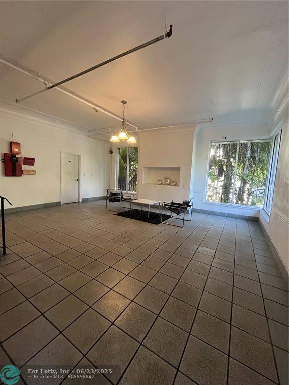 Miami Beach, FL 33139,[StreetName,UnitNumber,StreetNumber,StreetDirPrefix]