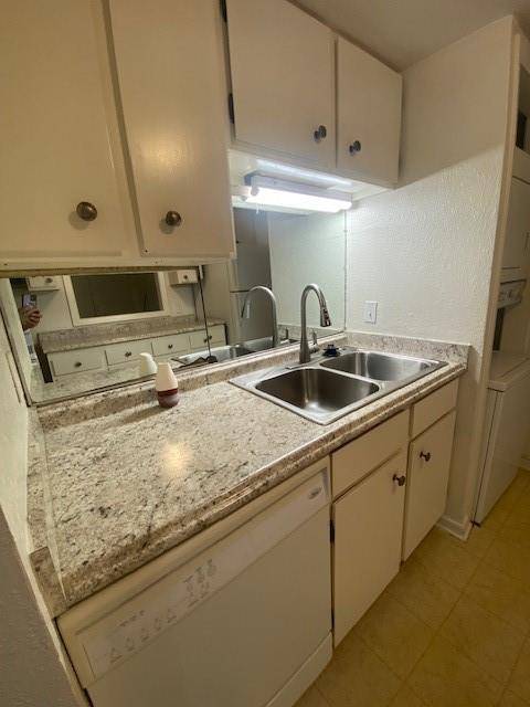 Dallas, TX 75219,3827 Gilbert Avenue #115