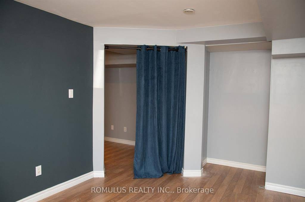 Toronto W02, ON M6N 5C2,79 Tarragona BLVD #2