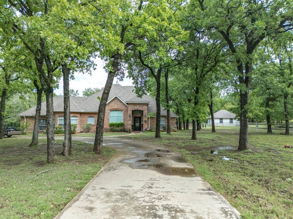 Decatur, TX 76234,102 W Ridge Street