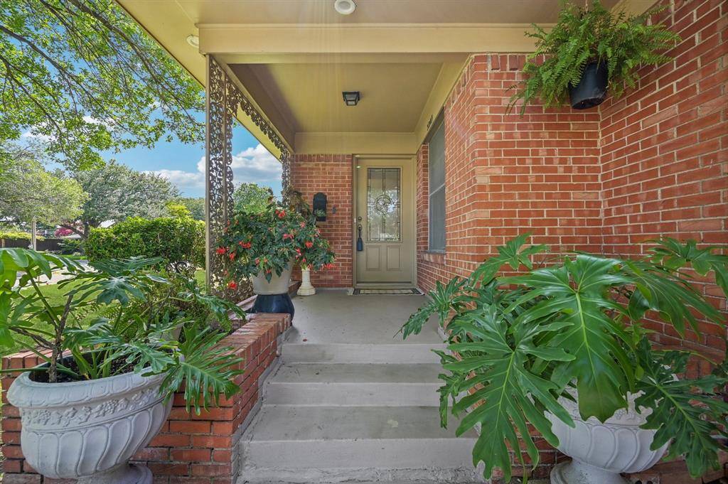 Dallas, TX 75220,3209 Newcastle Drive