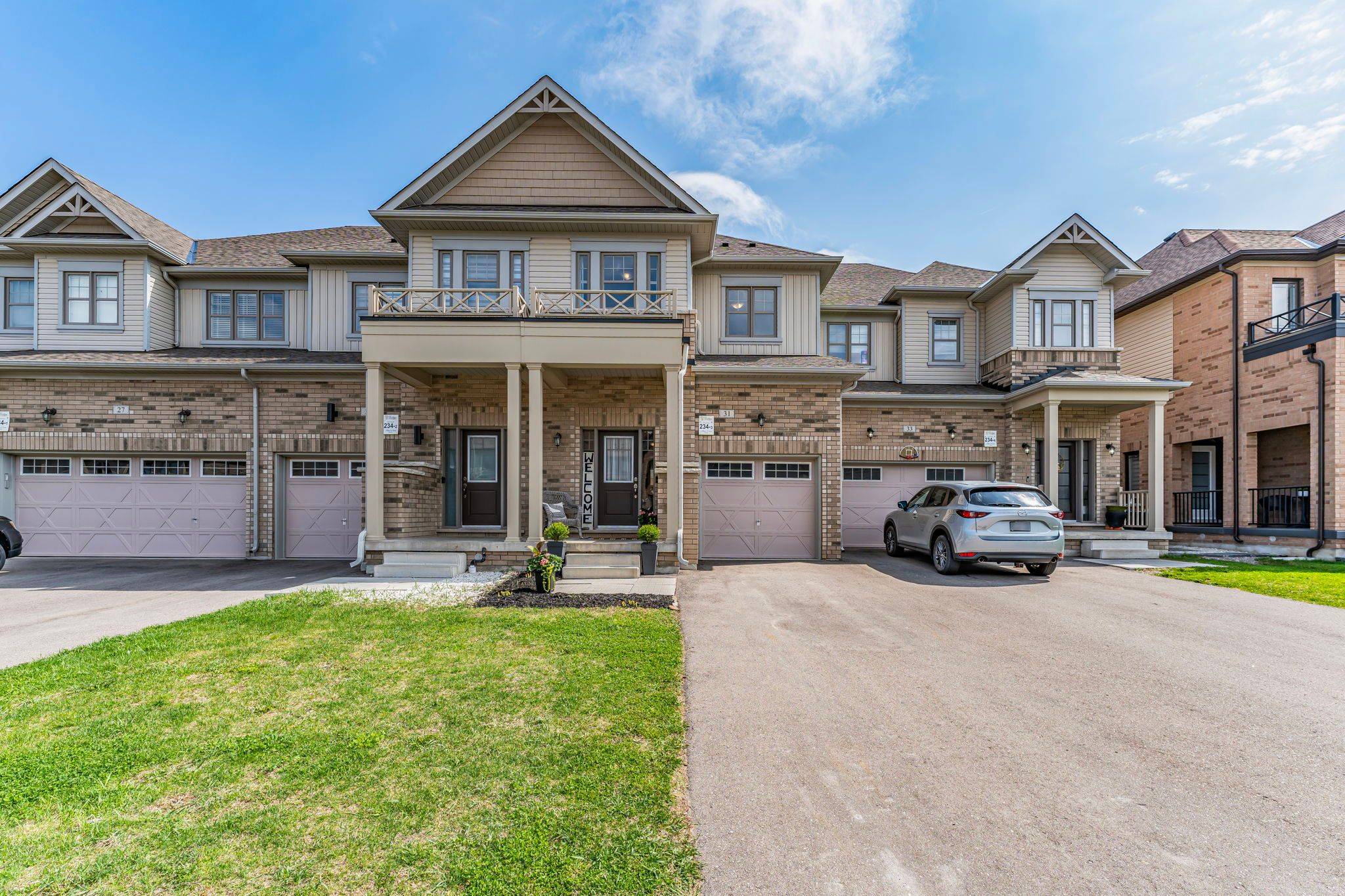 New Tecumseth, ON L9R 0T6,31 Arnold CRES