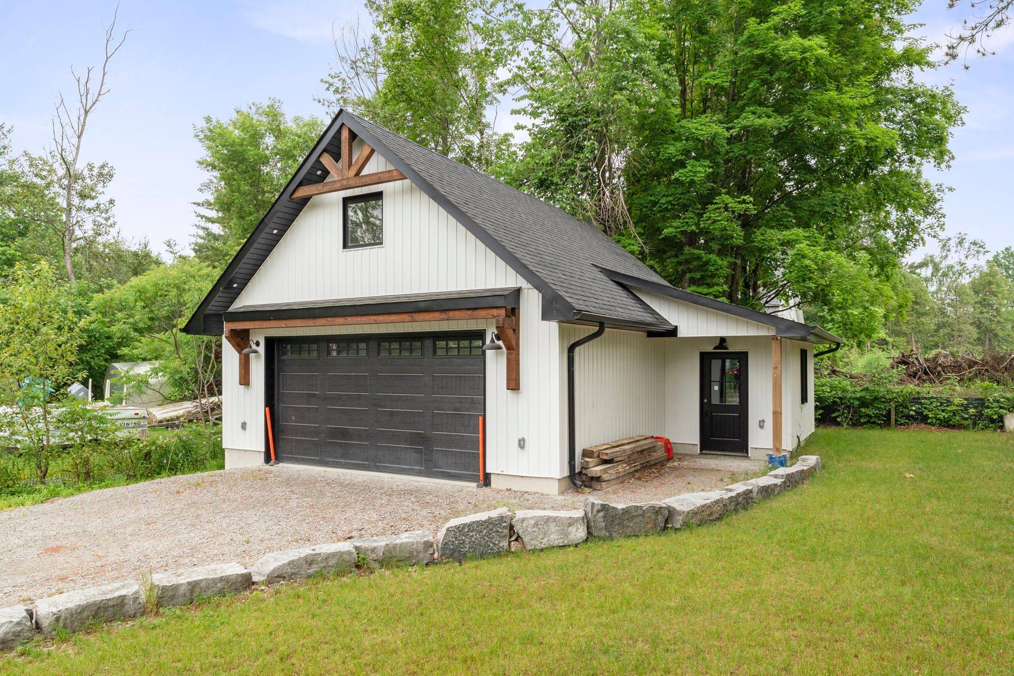 Innisfil, ON L9S 2K3,731 Pinegrove AVE