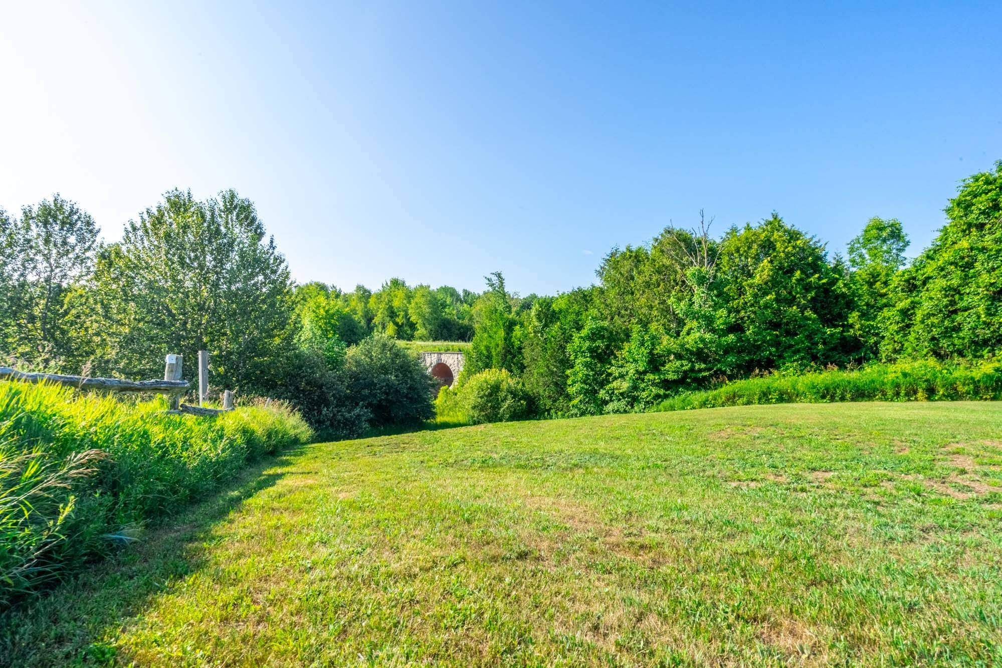 Chatsworth, ON N0H 1G0,803148 Puddicombe LN