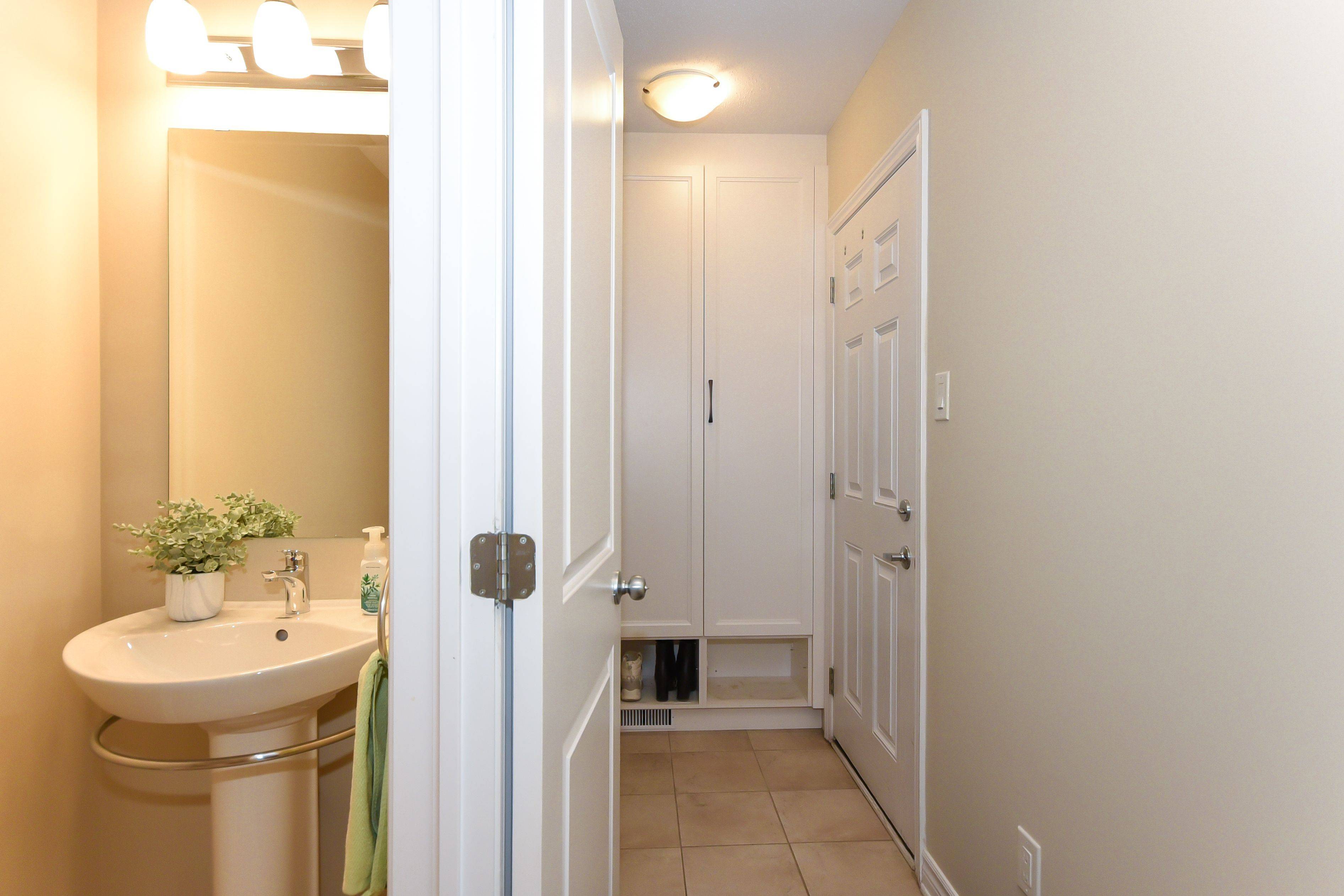 Barrhaven, ON K2G 7A7,3519 Woodroffe AVE