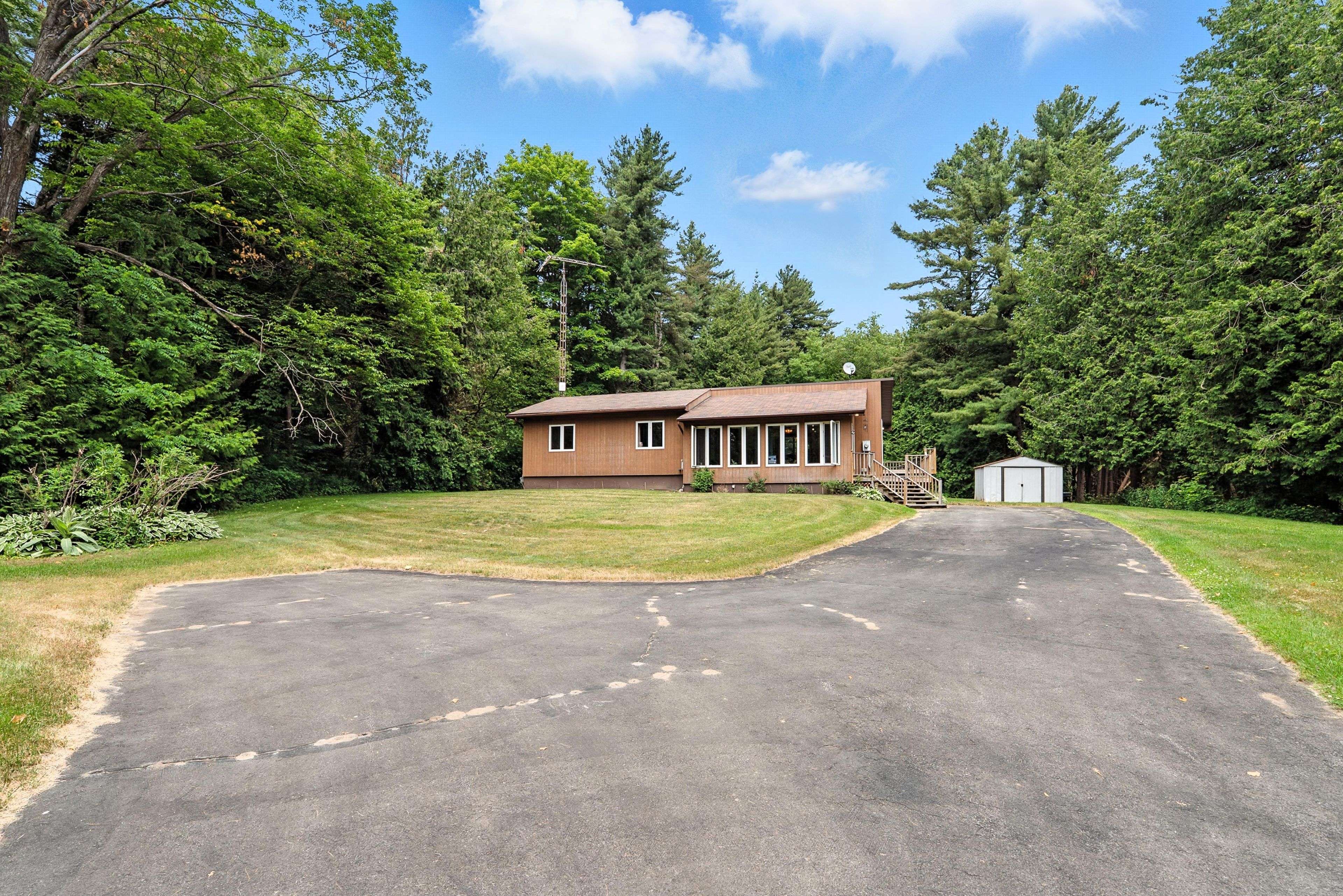 Cramahe, ON K0K 1S0,214 Big Apple DR