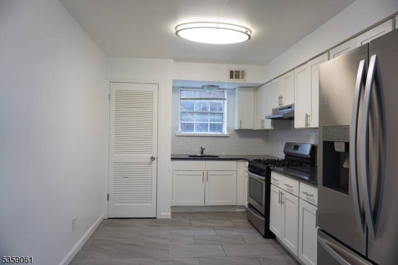 Newark City, NJ 07104,786-802 Summer Ave Unit B2 #B2
