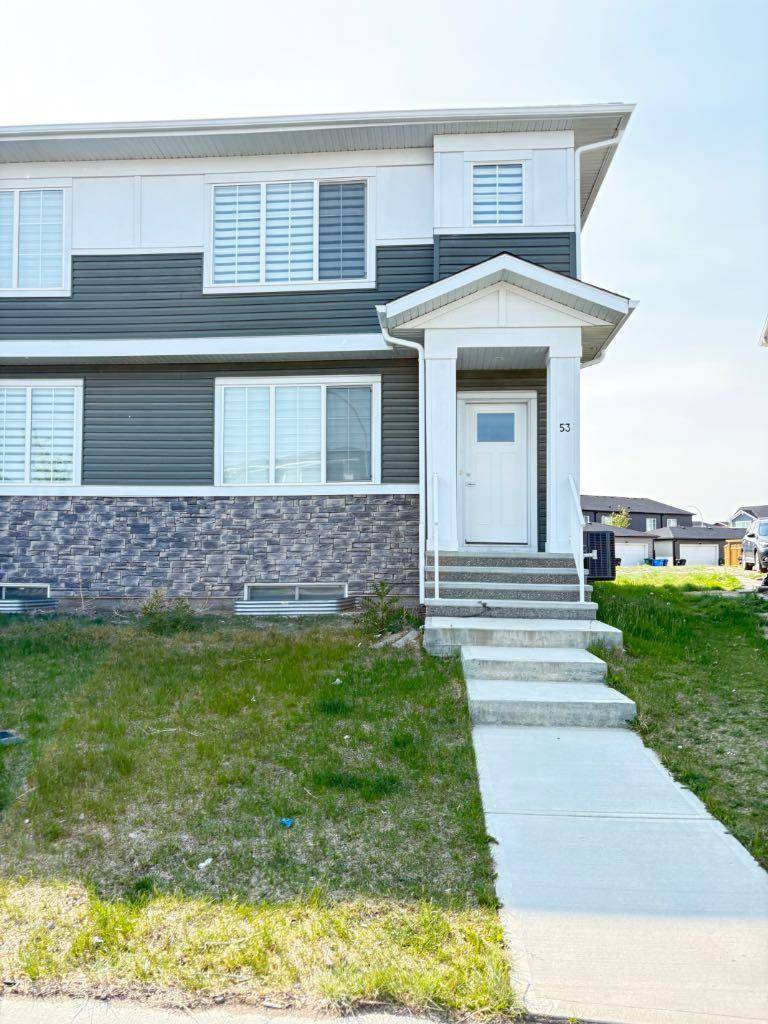 Calgary, AB T3N 1K6,53 Red Embers PL NE