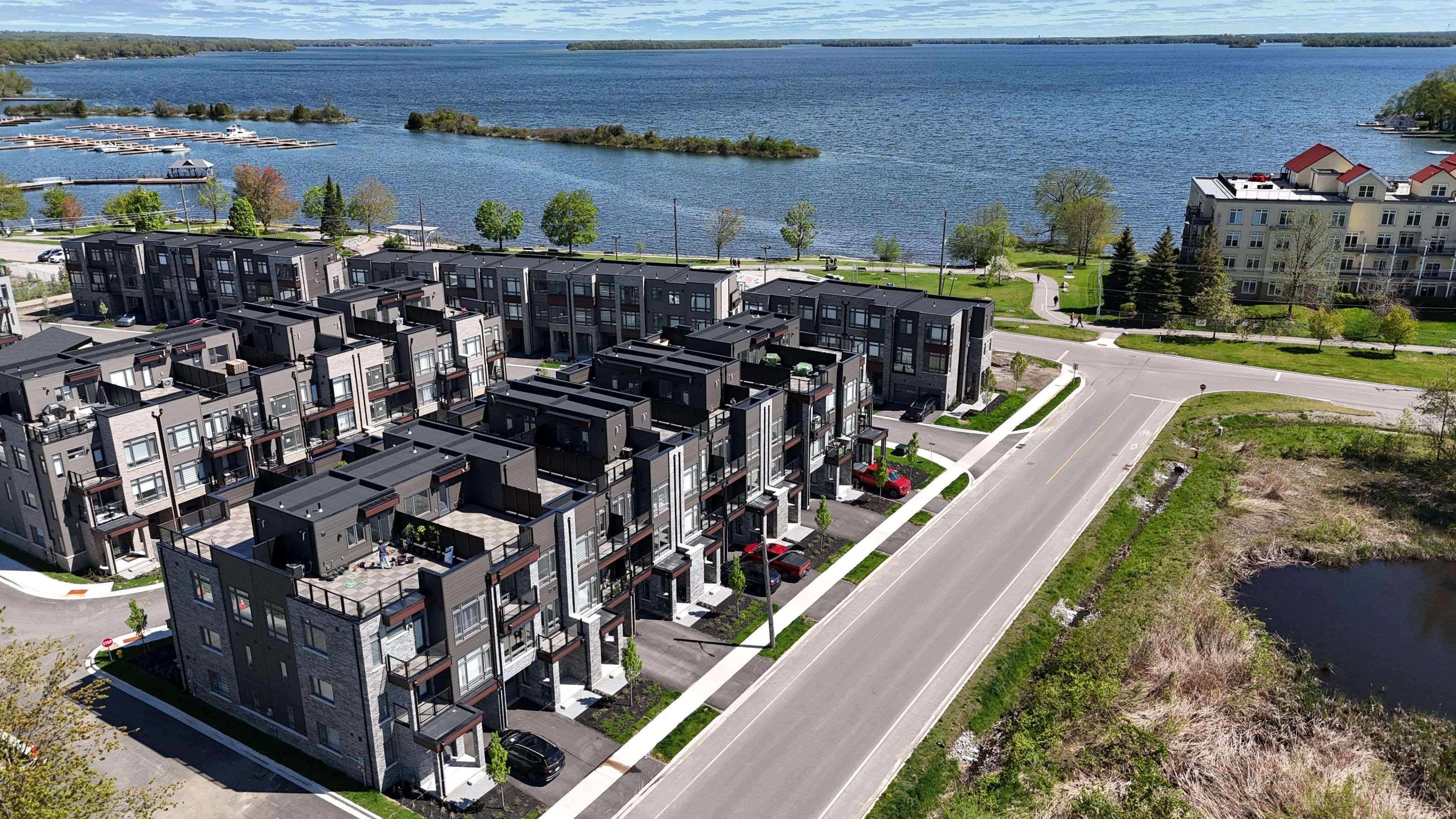 Orillia, ON L3V 8P7,150 Elgin ST