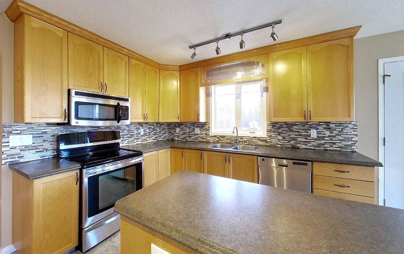 Rural Yellowhead County, AB T7E 3C4,53206 Range Road 150