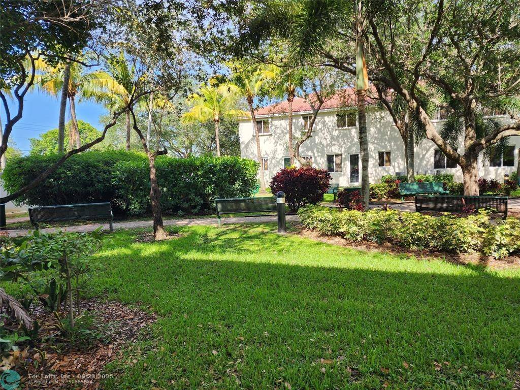Miami, FL 33169,21417 NW 13th Ct #209