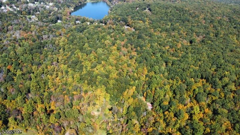 Vernon Twp., NJ 07461,12 Pond Hollow Rd